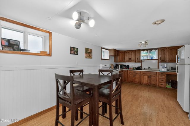 48 Schoolhouse Road, Guilderland, NY 12203