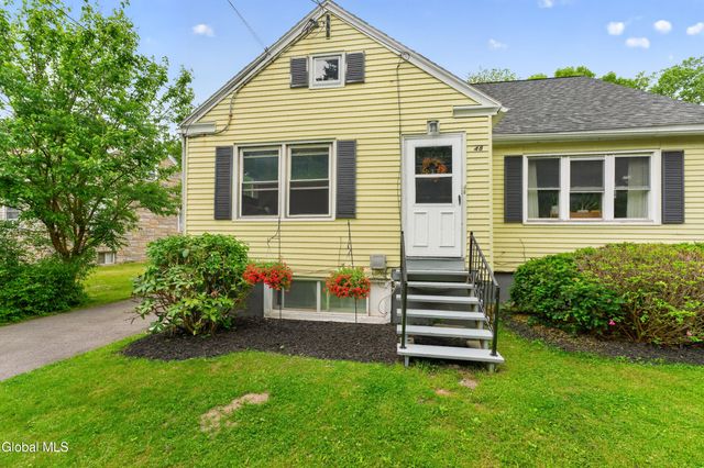 48 Schoolhouse Road, Guilderland, NY 12203