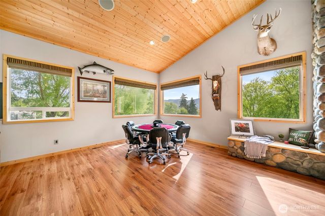 2720 NW Cascade Avenue, East Wenatchee, WA 98802