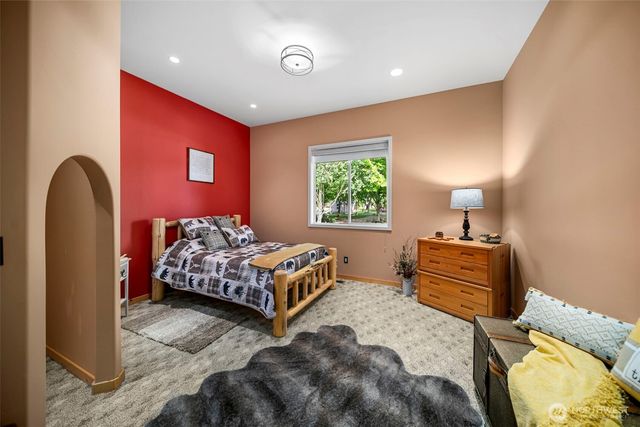 2720 NW Cascade Avenue, East Wenatchee, WA 98802