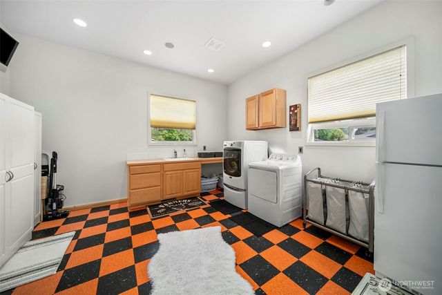 2720 NW Cascade Avenue, East Wenatchee, WA 98802