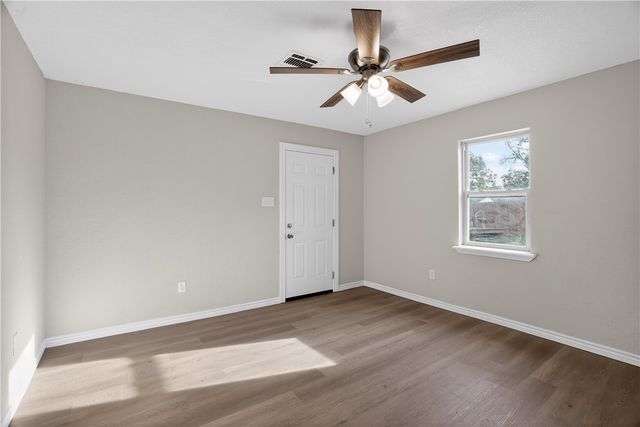 4009 Wagner Lee Dr, Corpus Christi, TX 78418