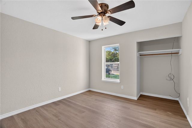 4009 Wagner Lee Dr, Corpus Christi, TX 78418