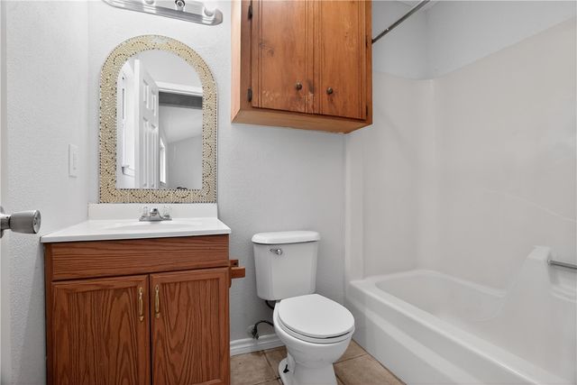 4009 Wagner Lee Dr, Corpus Christi, TX 78418