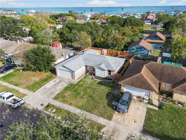 4009 Wagner Lee Dr, Corpus Christi, TX 78418