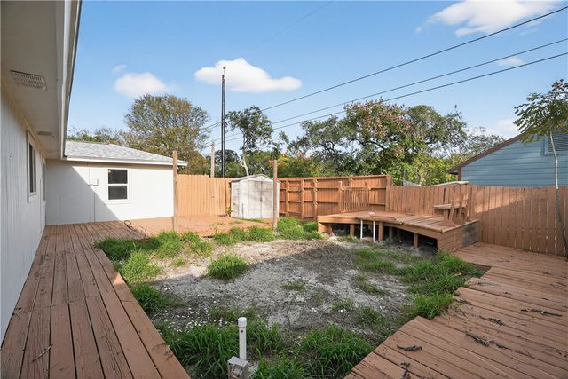 4009 Wagner Lee Dr, Corpus Christi, TX 78418