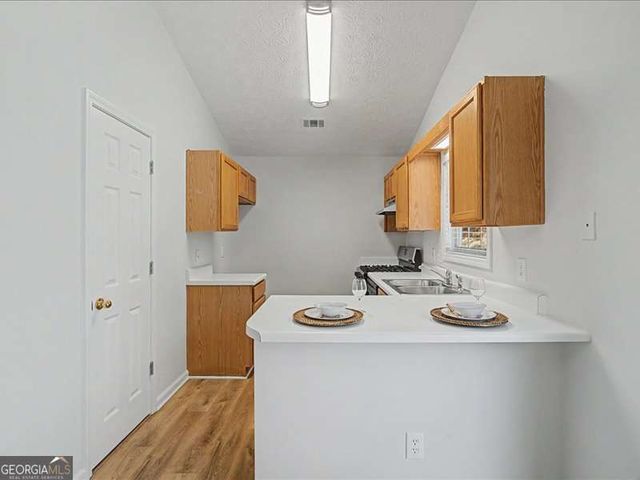 1075 Daventry Crossing, Woodstock, GA 30188