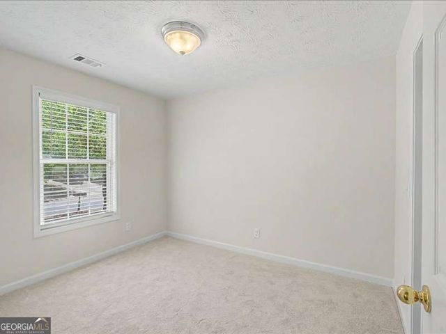 1075 Daventry Crossing, Woodstock, GA 30188