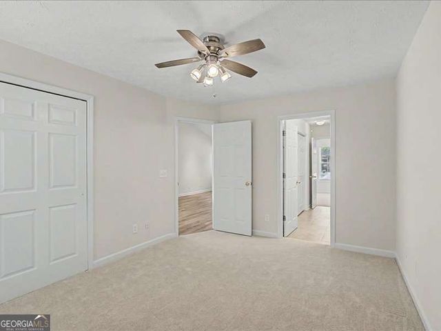 1075 Daventry Crossing, Woodstock, GA 30188