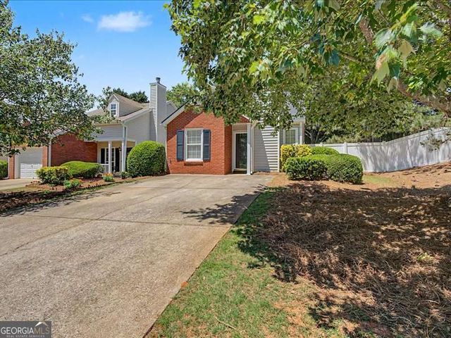 1075 Daventry Crossing, Woodstock, GA 30188