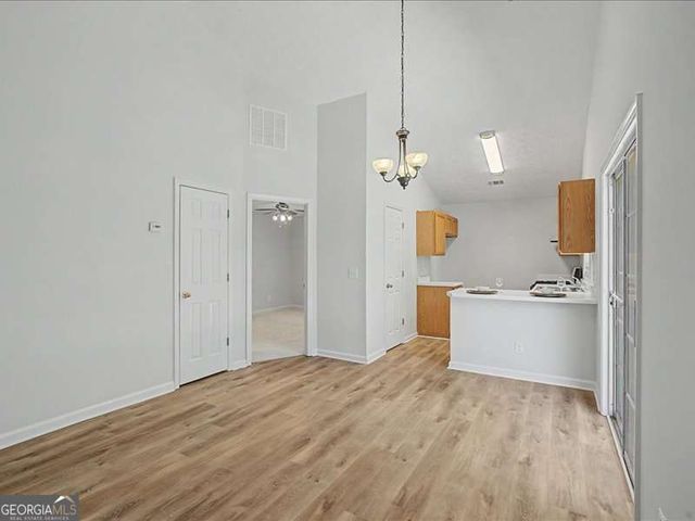 1075 Daventry Crossing, Woodstock, GA 30188