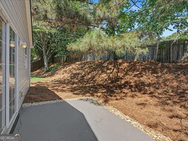 1075 Daventry Crossing, Woodstock, GA 30188