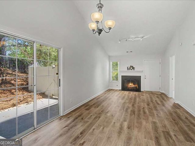 1075 Daventry Crossing, Woodstock, GA 30188