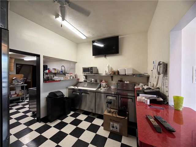 202 S. Market Street, Carmichaels/cumblnd, PA 15320