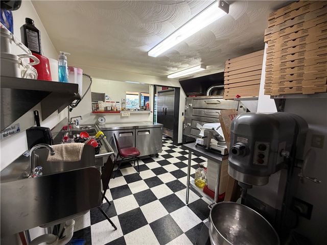 202 S. Market Street, Carmichaels/cumblnd, PA 15320