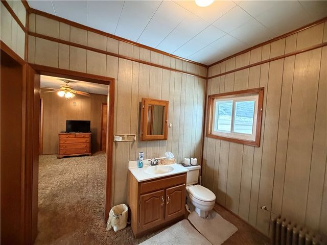 202 S. Market Street, Carmichaels/cumblnd, PA 15320