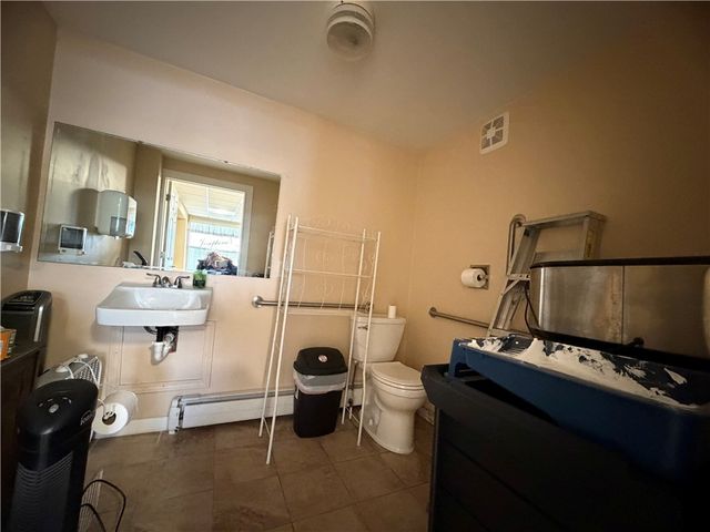 202 S. Market Street, Carmichaels/cumblnd, PA 15320