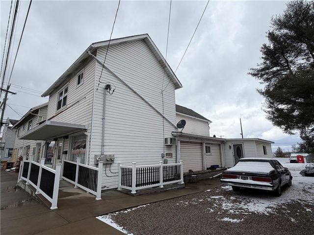 202 S. Market Street, Carmichaels/cumblnd, PA 15320