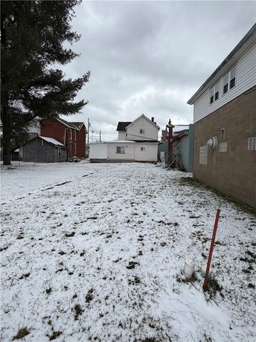 202 S. Market Street, Carmichaels/cumblnd, PA 15320