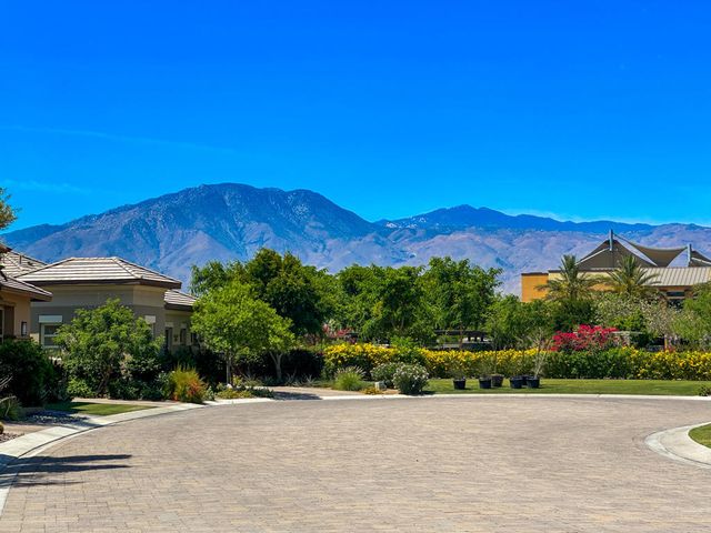 51653 Rolling Green Court, Indio, CA 92201