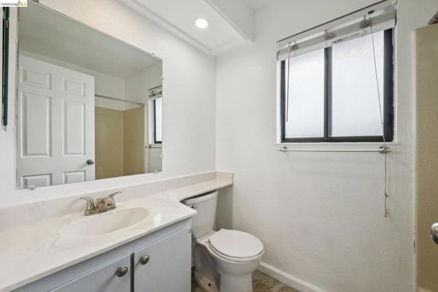 2600 Giant Rd 35, San Pablo, CA 94806