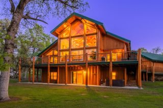15920 El Camino Robles Road, Redding, CA 96001