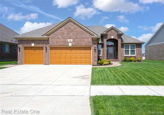 17481 Tiger Drive, Macomb, MI 48042