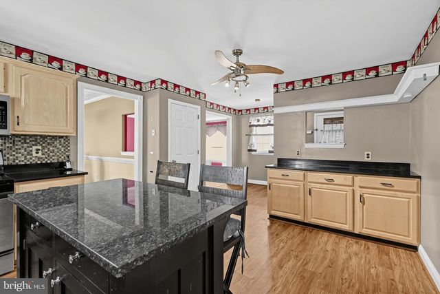 240 PARK AVE, Collegeville, PA 19426