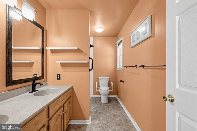 240 PARK AVE, Collegeville, PA 19426