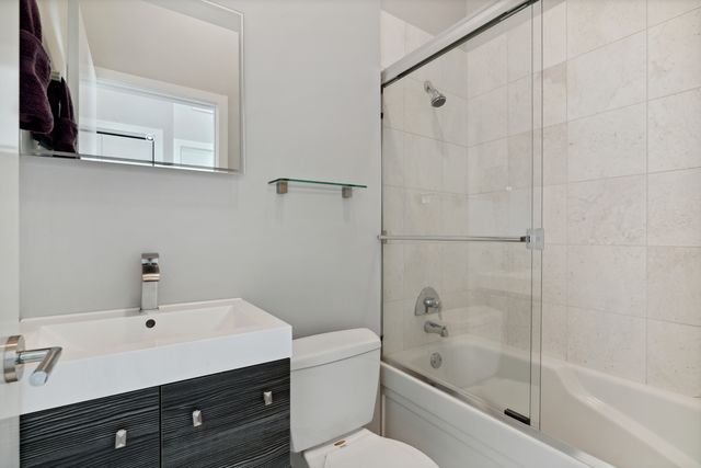 864 N PAULINA Street 3, Chicago, IL 60622