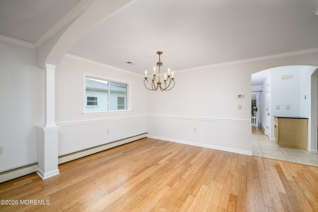 9 Pavilion Street, Toms River, NJ 08757