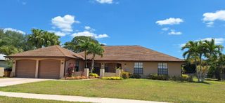 2457 SE Gowin Dr, Port St Lucie, FL 34952
