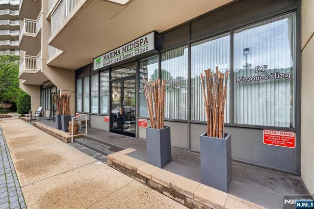 1033 River Road CS03, Edgewater, NJ 07020