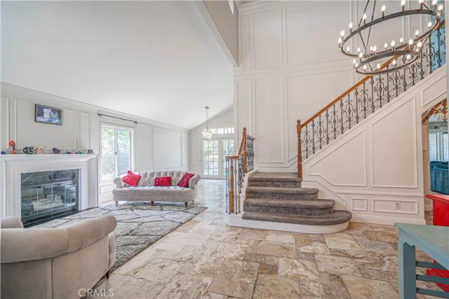 21720 Don Gee Court, Saugus, CA 91350