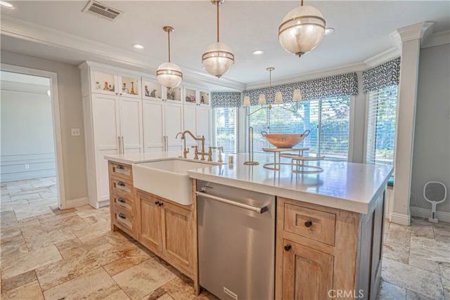 21720 Don Gee Court, Saugus, CA 91350