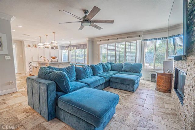 21720 Don Gee Court, Saugus, CA 91350