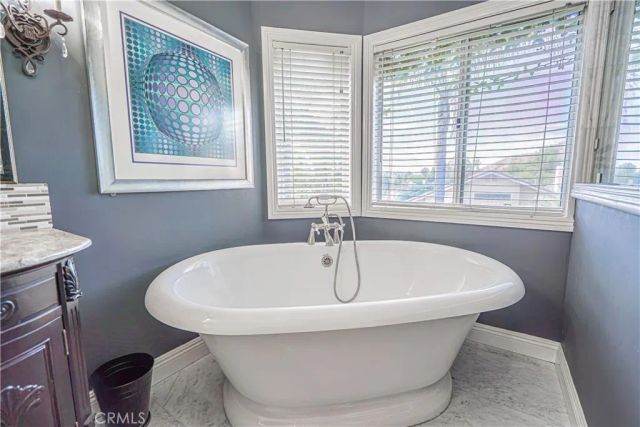 21720 Don Gee Court, Saugus, CA 91350