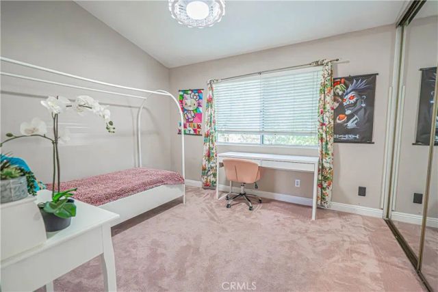 21720 Don Gee Court, Saugus, CA 91350