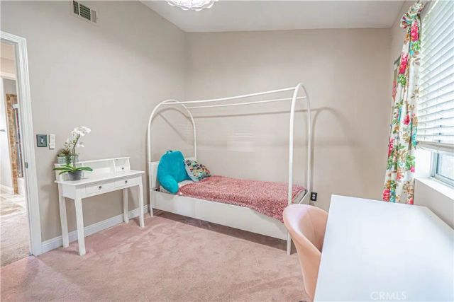 21720 Don Gee Court, Saugus, CA 91350
