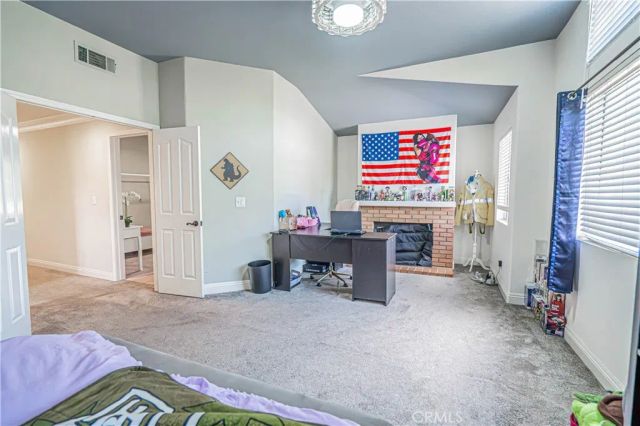21720 Don Gee Court, Saugus, CA 91350