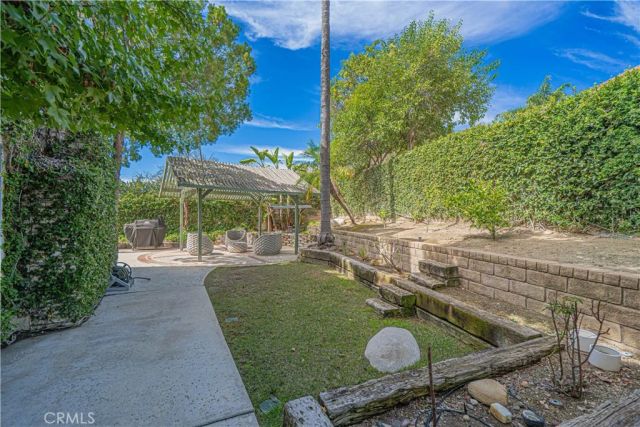 21720 Don Gee Court, Saugus, CA 91350