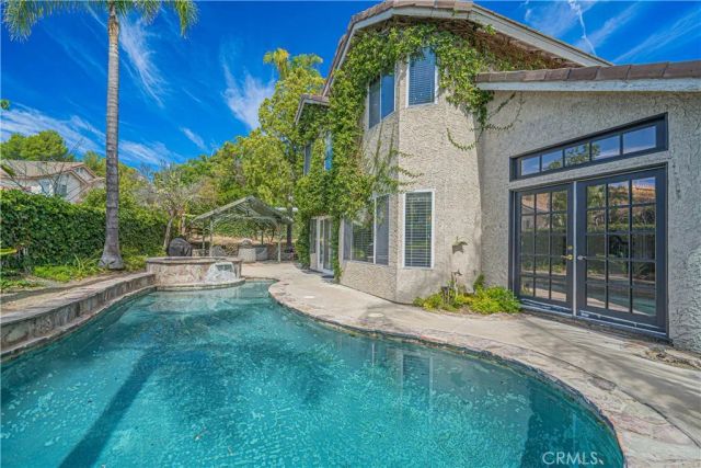 21720 Don Gee Court, Saugus, CA 91350