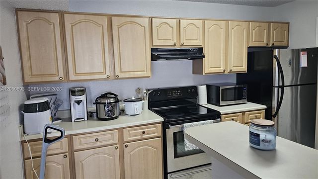 15077 SW 103rd Terrace 8202, Miami, FL 33196