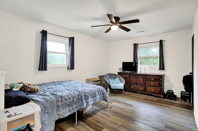 138 Schores Lane, Bedford, IN 47421