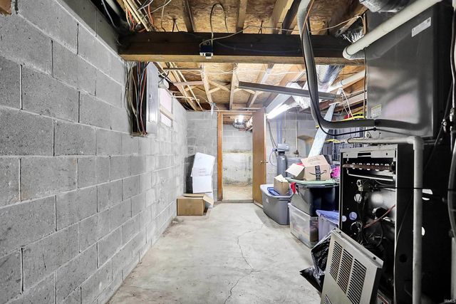 138 Schores Lane, Bedford, IN 47421