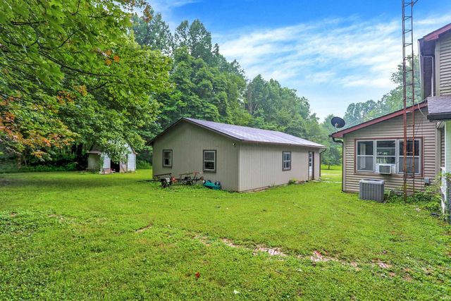 138 Schores Lane, Bedford, IN 47421