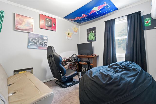 30 Longmeadow Drive, Concord, NH 03301