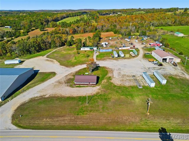 2283 State Highway 76, Willow Springs, MO 65793