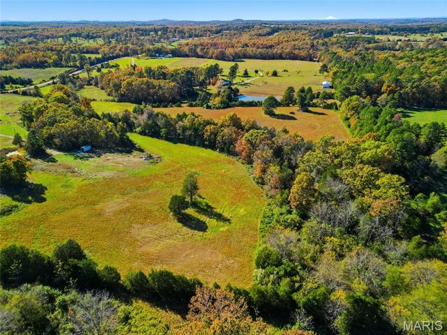 2283 State Highway 76, Willow Springs, MO 65793