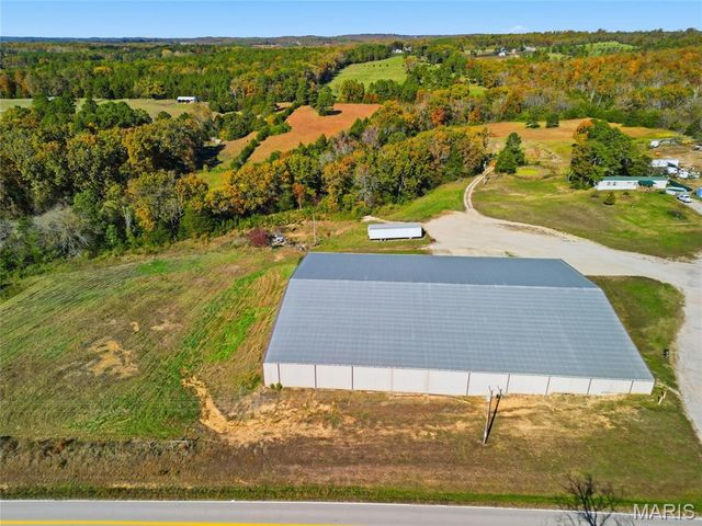 2283 State Highway 76, Willow Springs, MO 65793
